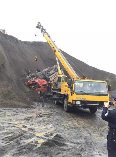 团风上犹道路救援